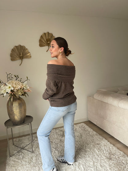 Philou Off Shoulder Knit - Bruin