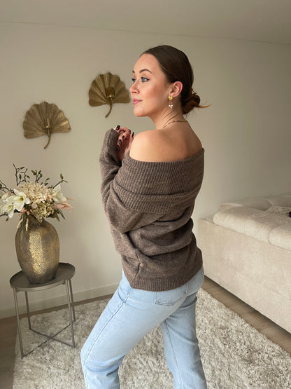 Philou Off Shoulder Knit - Bruin