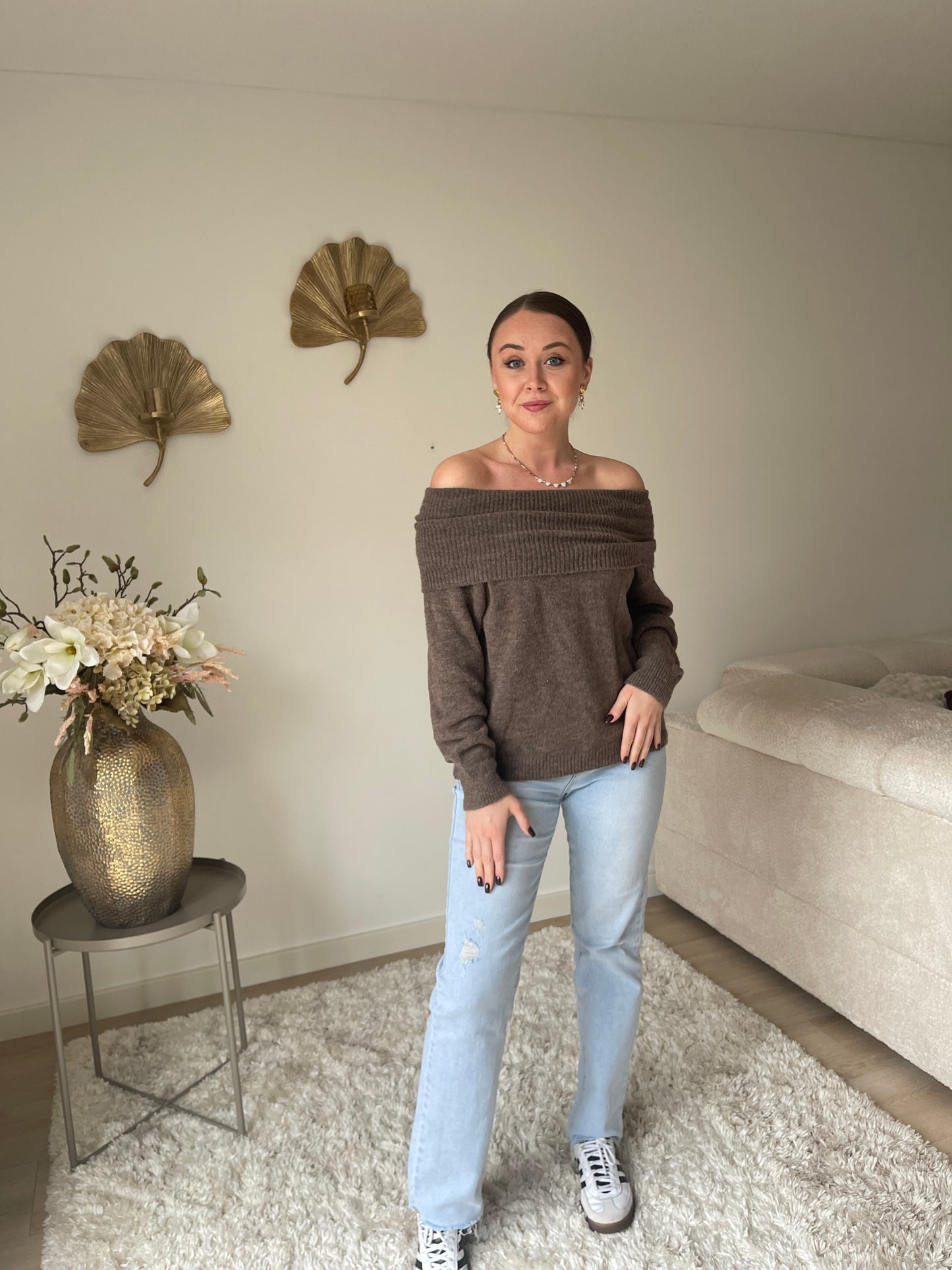 Philou Off Shoulder Knit - Bruin